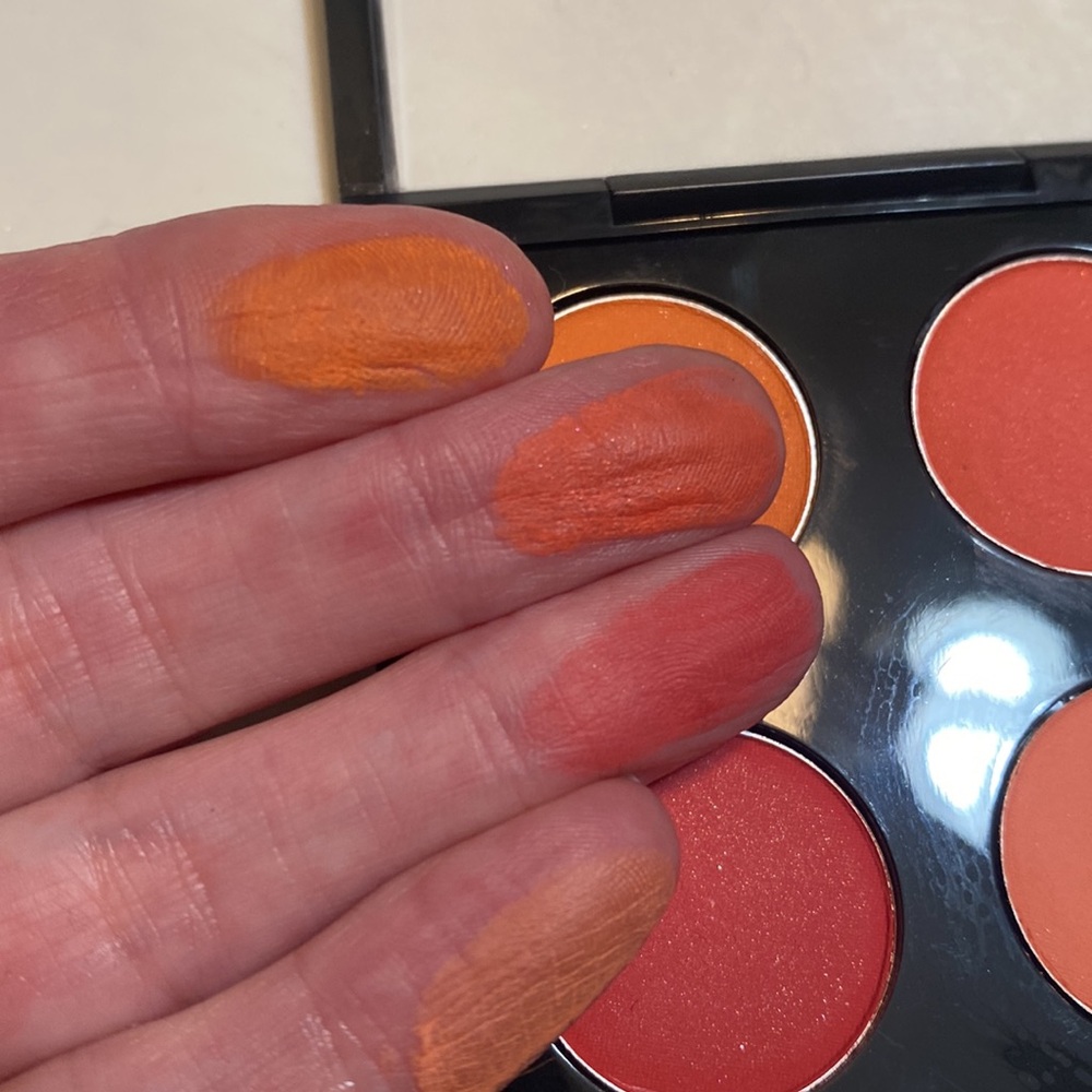 MAC Eyeshadow Quad-Reds/Oranges - Picture 5 of 5